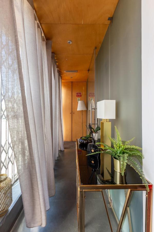 C&F Hostel ポルト エクステリア 写真