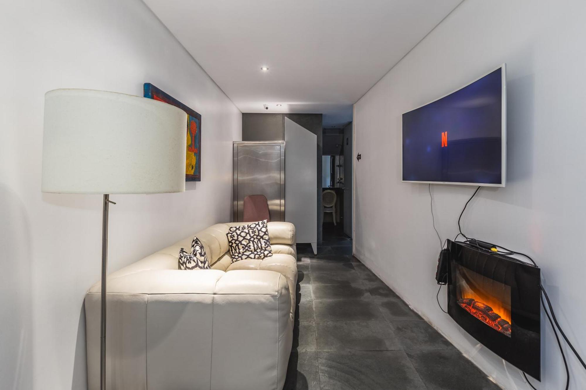 C&F Hostel ポルト エクステリア 写真